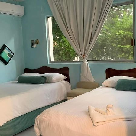 Hotel Hermanos Aguilar Cozumel Bagian luar foto