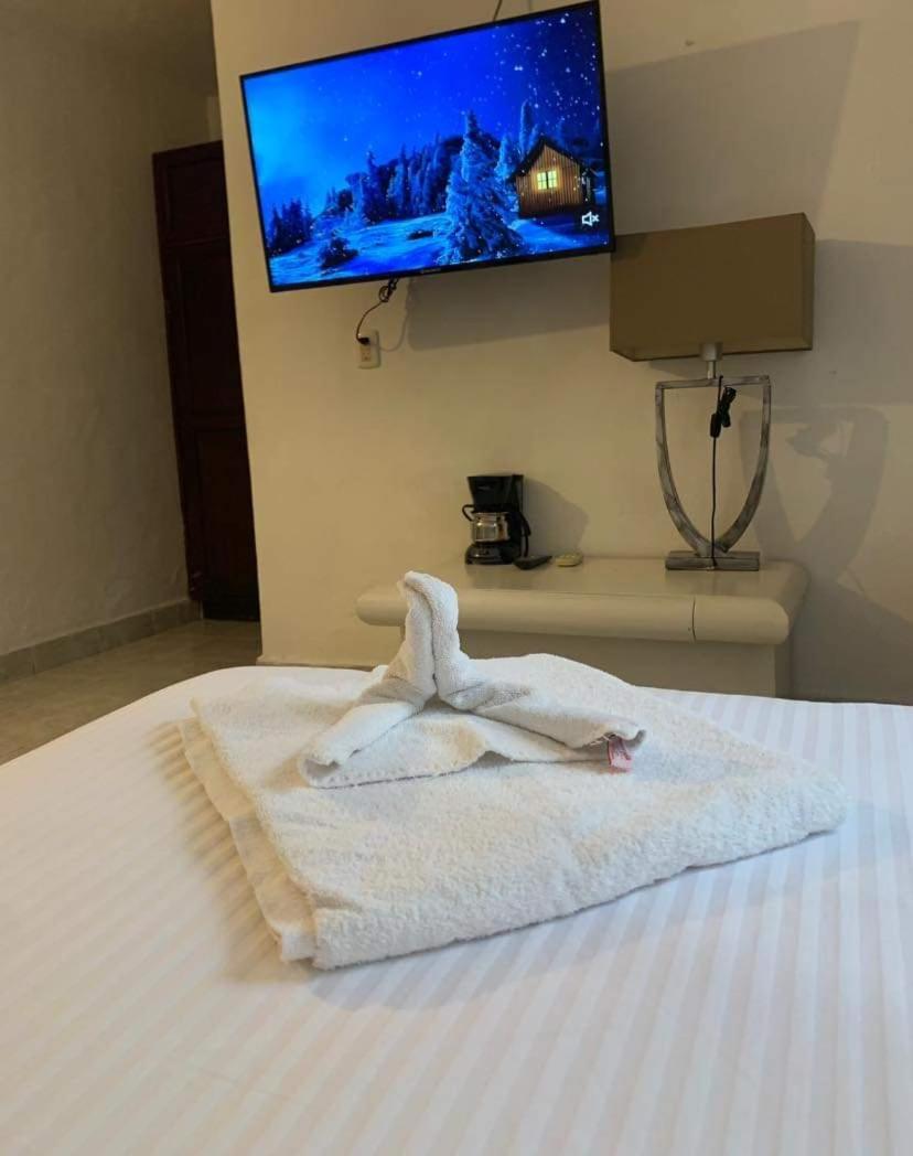 Hotel Hermanos Aguilar Cozumel Bagian luar foto